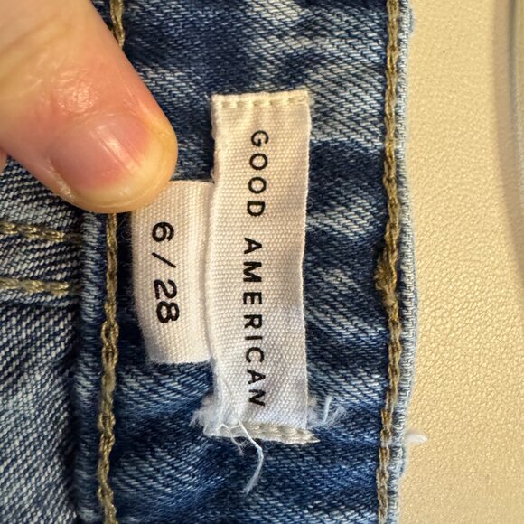 Good American Bombshell Short Size 6 Acid Wash 90s Button Fly Distressed Denim - Picture 5 of 5